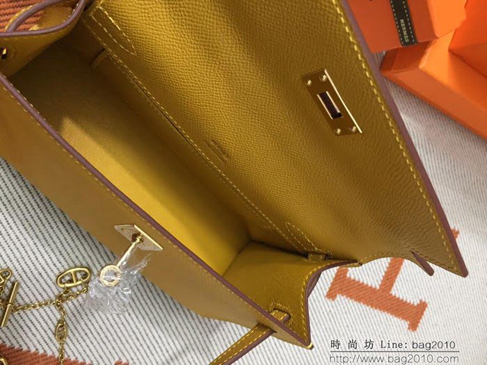 HERMES愛馬仕 凱莉包 mini kelly一代 新色黃epsom皮 夏天首選手包款 可手提肩背  Ama1323
